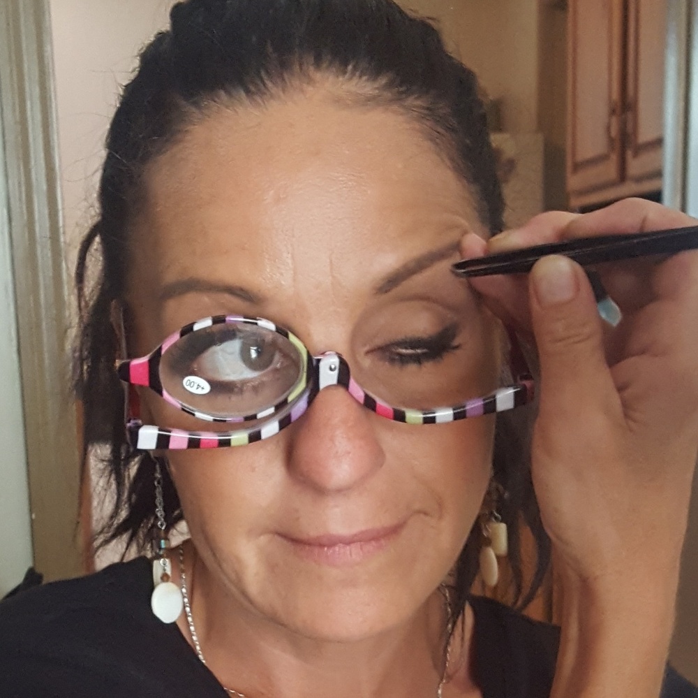 Custom Makeup magnifying Glasses + Case
